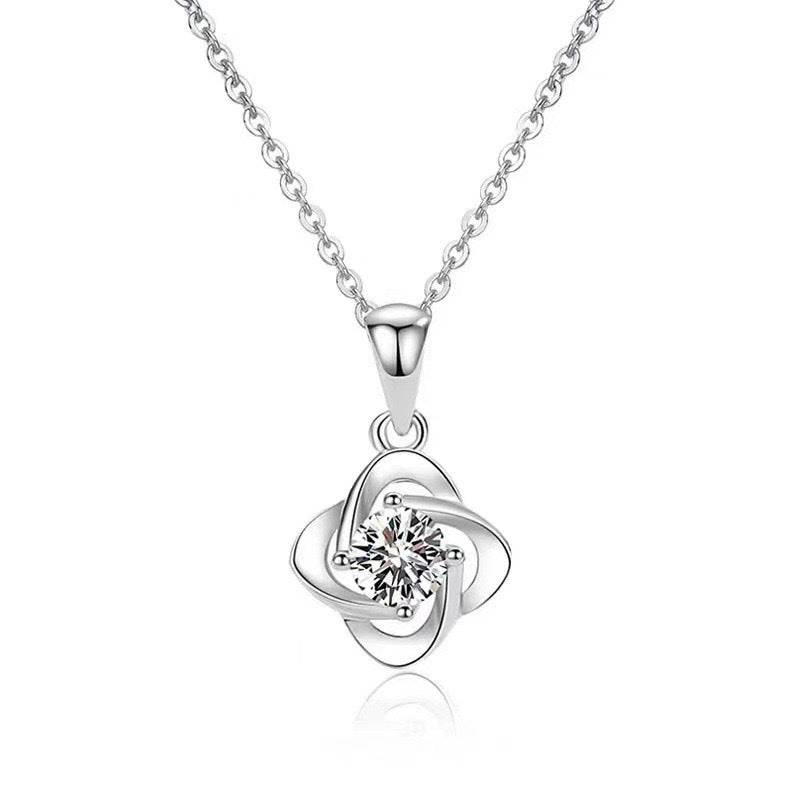 Zirkonia-Kette «Stella» · Kleeblatt-Anhänger, Silber-Optik