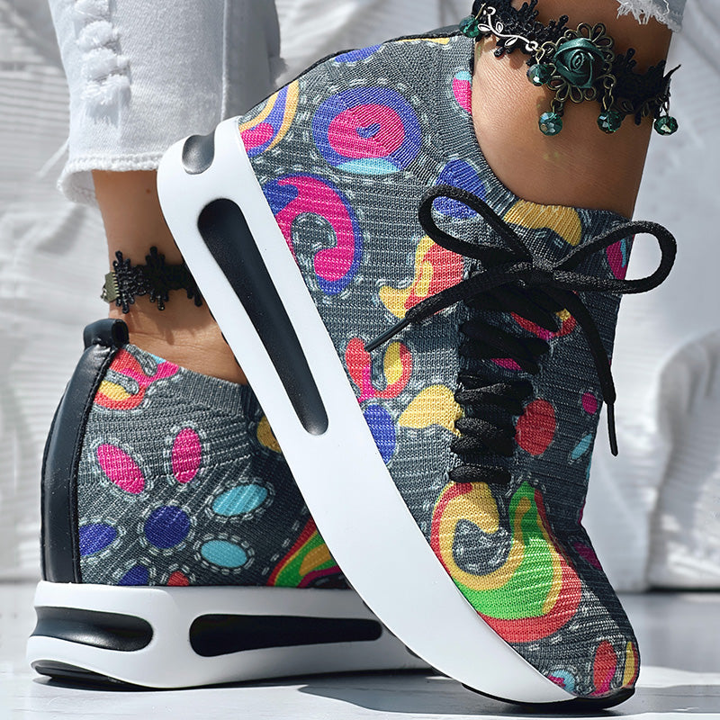 Bequeme Slip-On Sneaker mit Paisley-Print