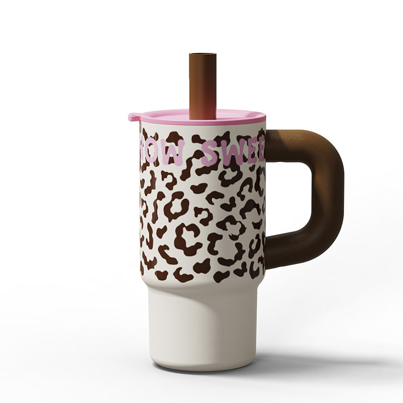Isolierter Becher mit Leopardendruck