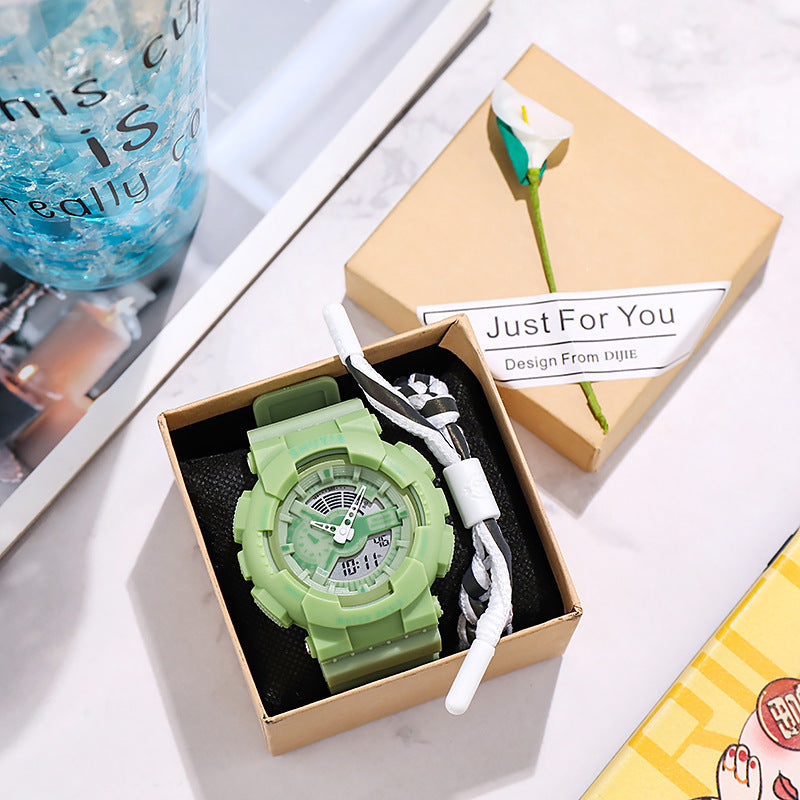 Sportliche Smartwatch mit Doppelanzeige 50 mm – Bild 7 | LuxeStyle