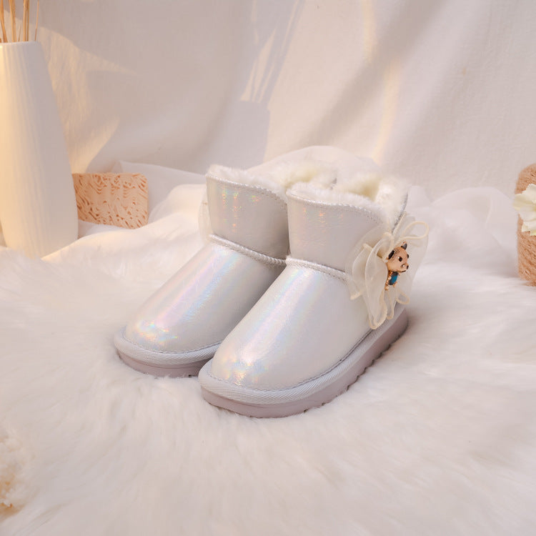 Kinderlaufschuhe mit Laserlederoberfläche – Bild 3 | LuxeStyle