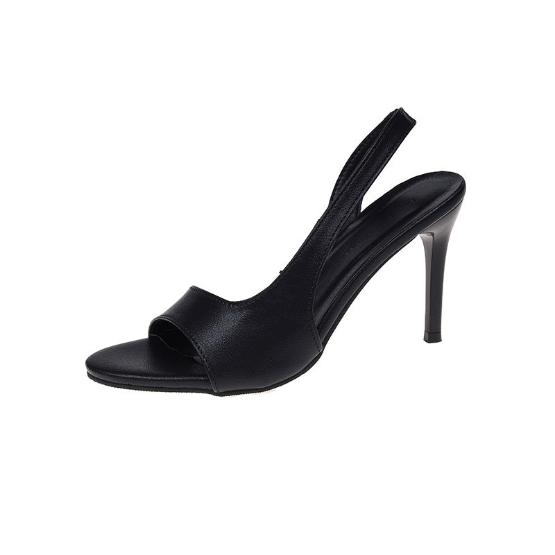 Schwarze Pumps mit Silberbesatz – Bild 3 | LuxeStyle