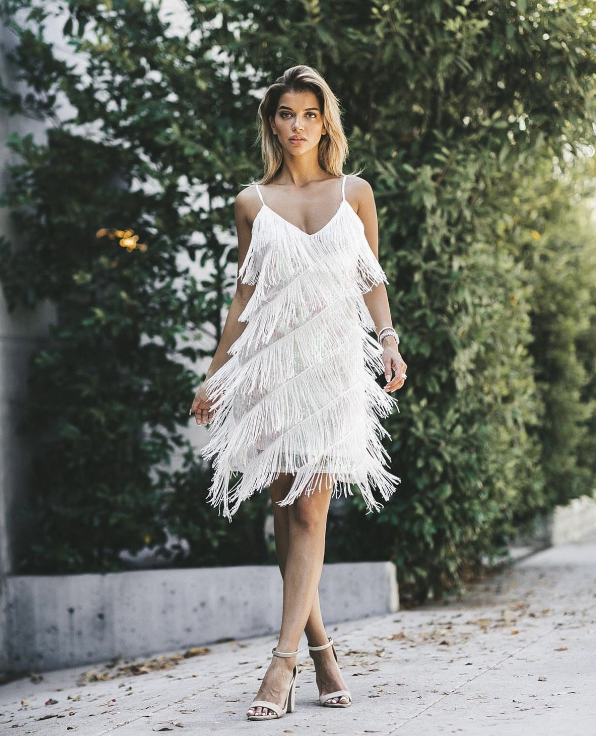 Damen Mesh-Kleid mit Quasten und V-Ausschnitt