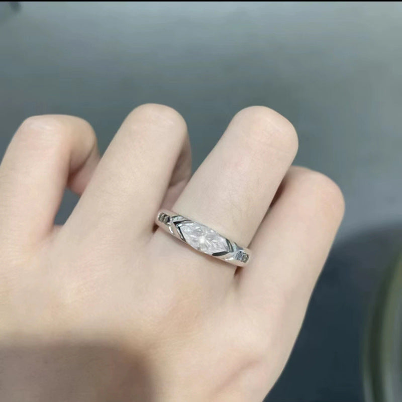 Unisex Ring mit weissem Strassstein – Bild 6 | LuxeStyle