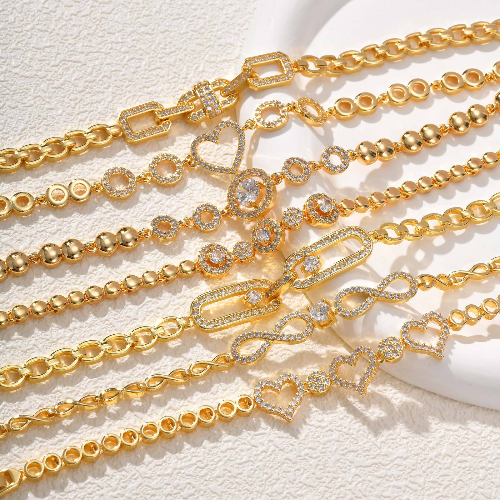 Zirkon Armband mit Blumen- und Herz-Designs