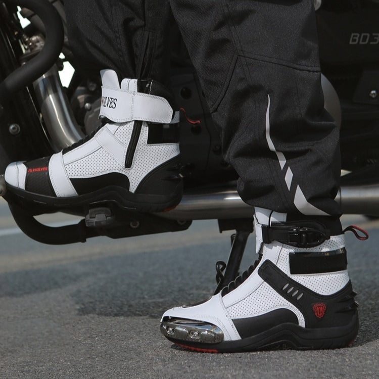 Wasserdichte Motorradstiefel aus Vollnoppenleder – Bild 3 | LuxeStyle