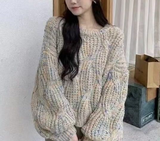 Farbenfrohes Pullover