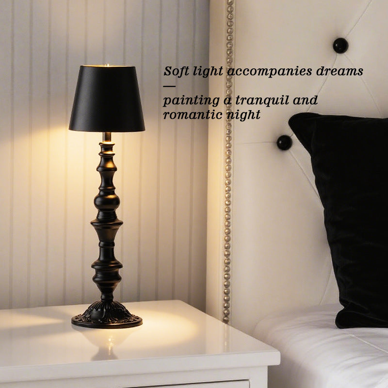 Minimalistische Nachttischlampe mit Touch‑Steuerung – Bild 5 | LuxeStyle