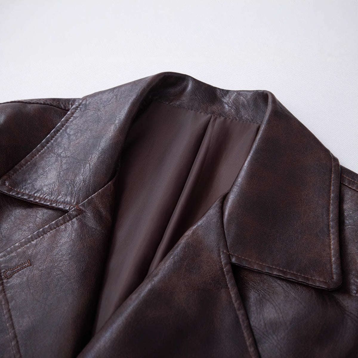 Herren Trenchcoat im Biker-Stil – Bild 4 | LuxeStyle