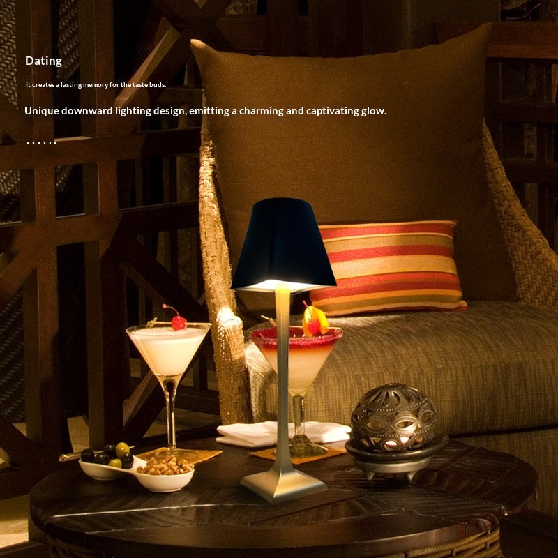 Dimmbarer wiederaufladbarer Tischlampe – Bild 7 | LuxeStyle