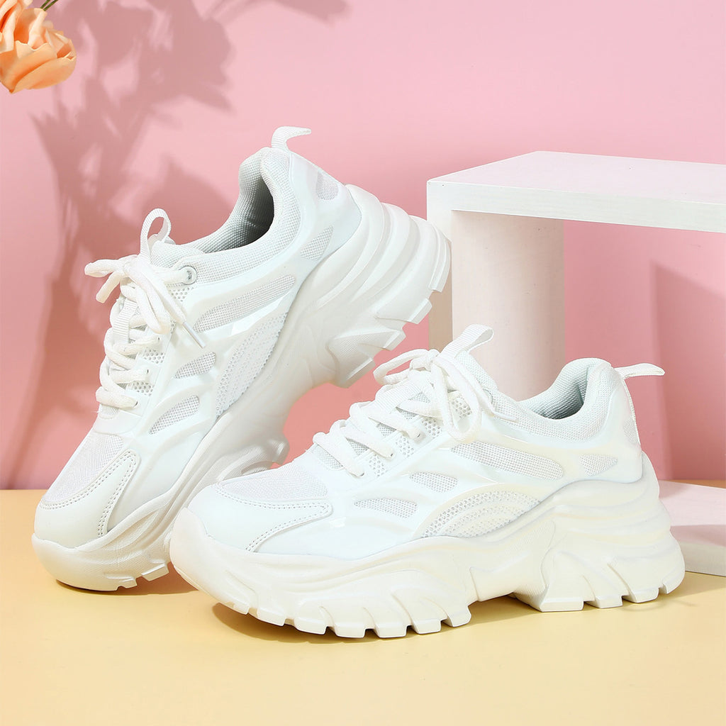 Bequemer Sneaker mit dicker Sohle