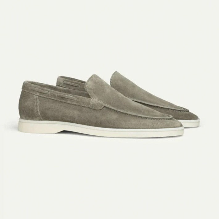 Himmelblaue Suedesneaker – Bild 4 | LuxeStyle