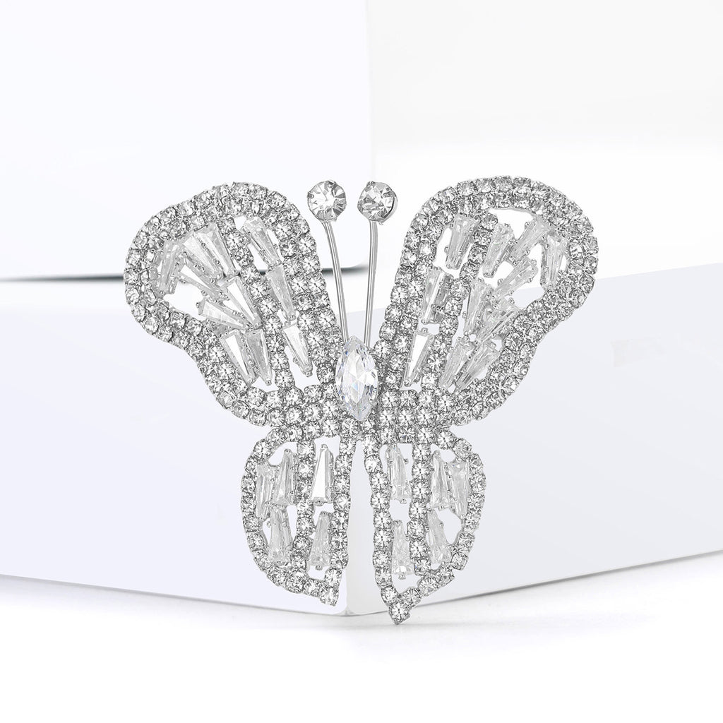 Brosche mit Schmetterling aus Strass | LuxeStyle