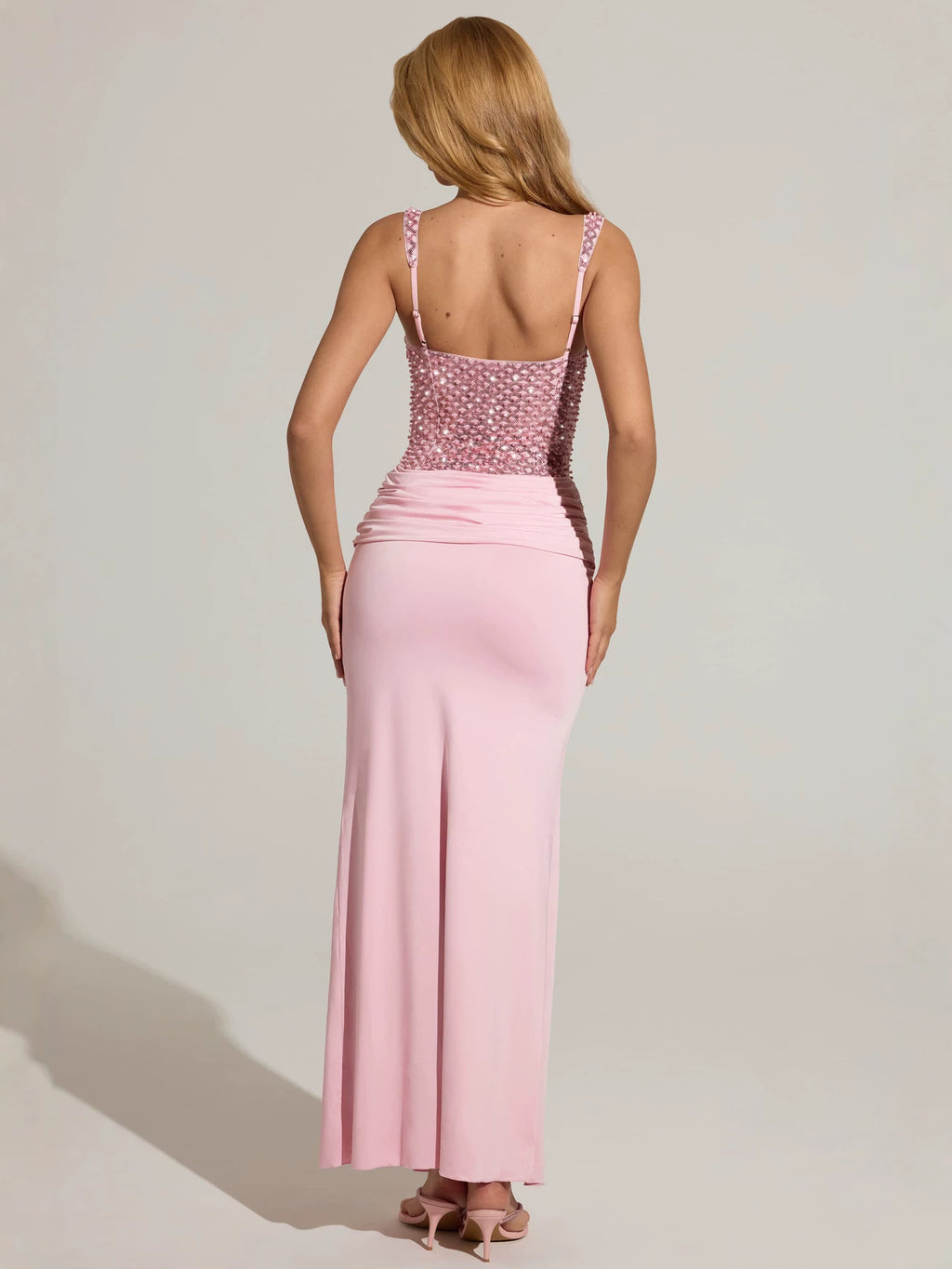 Paillettenbesetztes Träger-Abendkleid