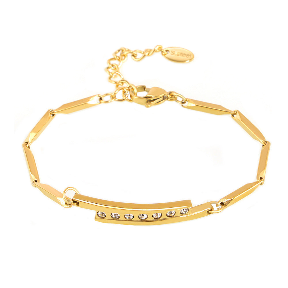 Vergoldetes Edelstahl-Armband mit Strass – Bild 2 | LuxeStyle