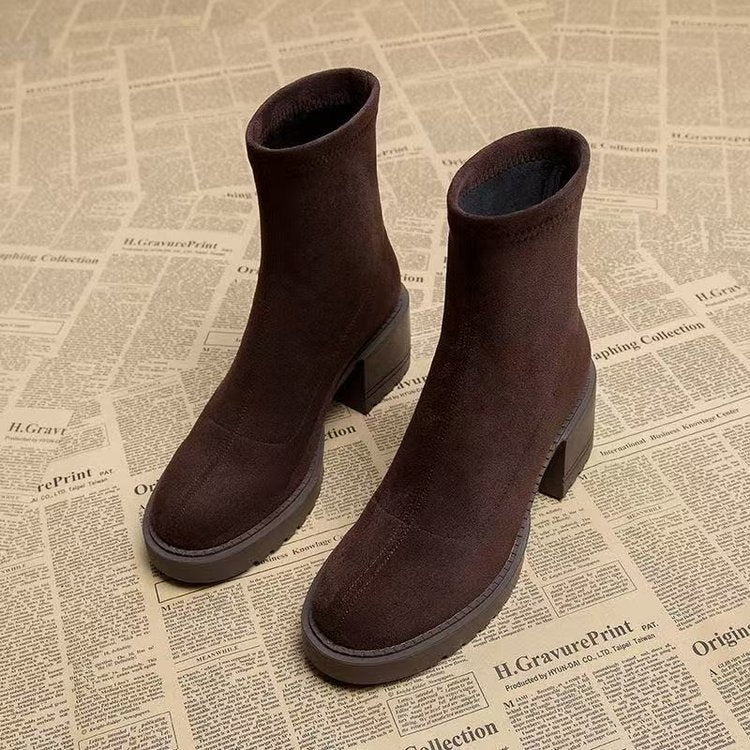 Ankle Boots mit Hufeisenabsatz