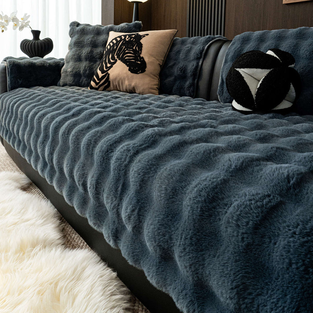 Sofa Kissen aus Kaninchenplüsch