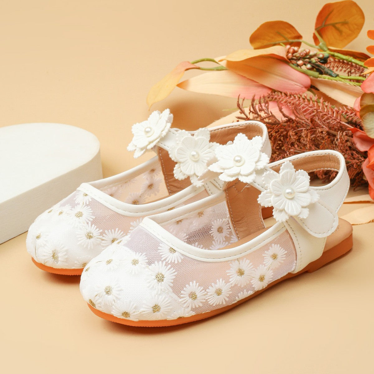 Komfortschuhe mit Blumenmotiv