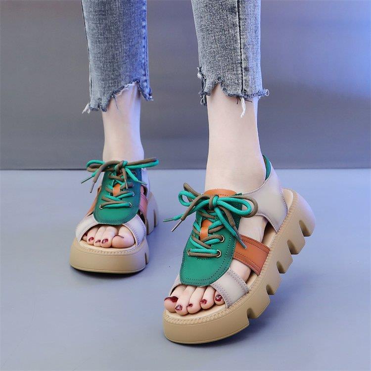 Retro Plateau-Sandalen | LuxeStyle