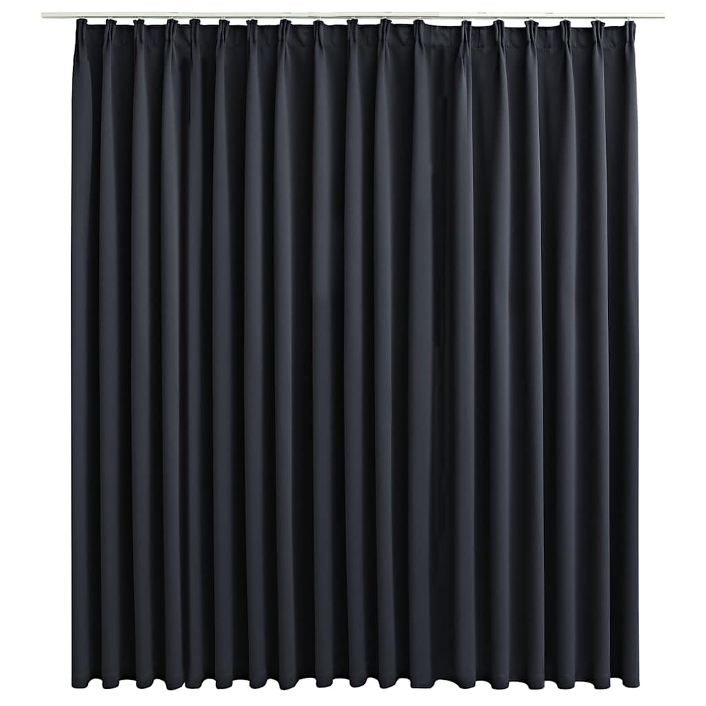 Verdunkelungsvorhang mit Haken