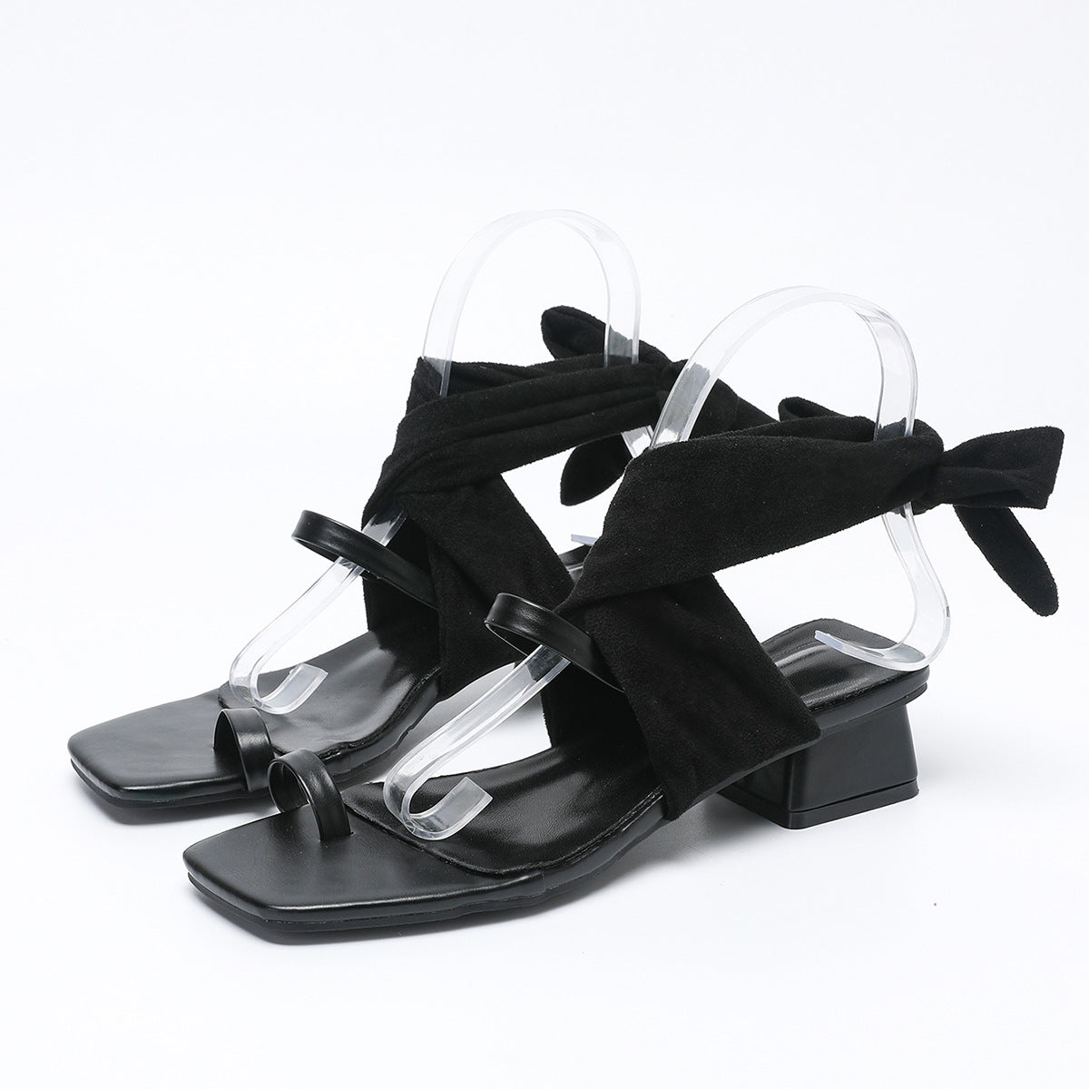 Casual Sandalen mit mittlerem Absatz – Bild 4 | LuxeStyle