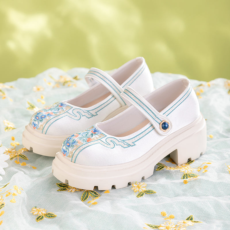 Retro Mary Jane mit Blumenstickerei