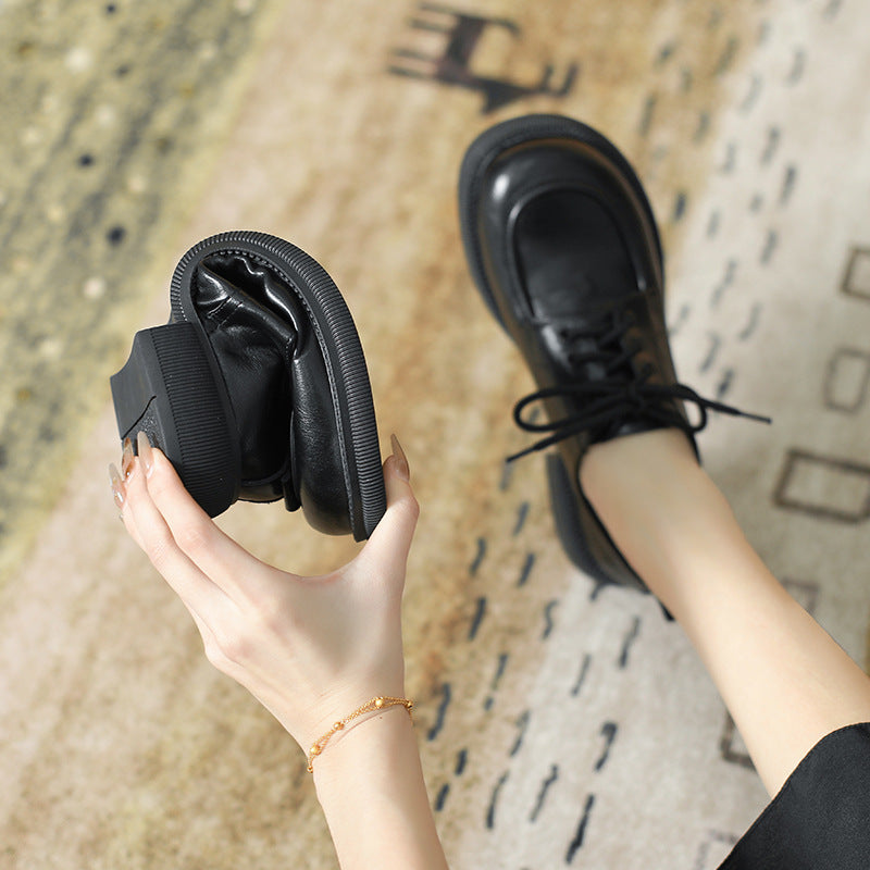 Britische Schnürschuhe aus Leder für Damen