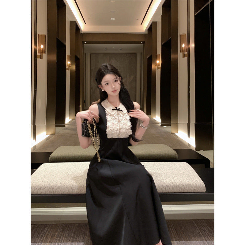 Figurbetonendes langes Kleid mit hoher Taille