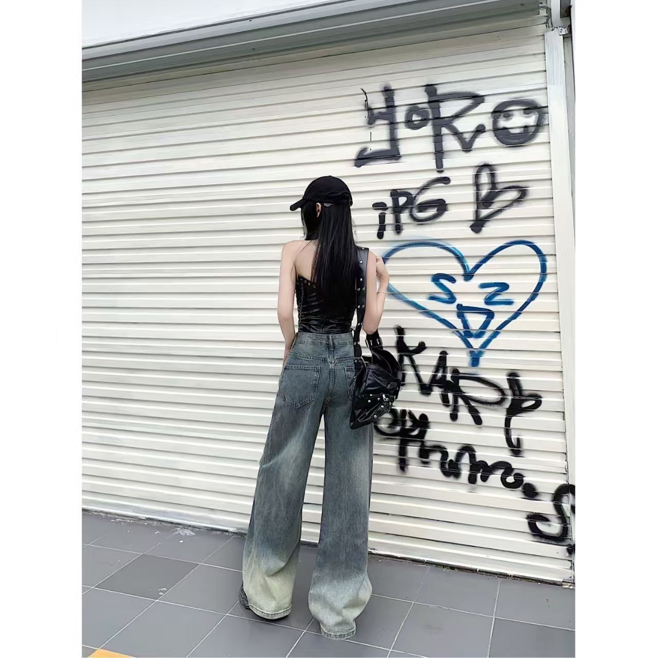 Vintage Straight-Leg Jeans mit Ripped Details – Ansicht 2