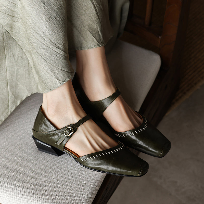 Handgefertigte Mary Jane Flats aus Leder