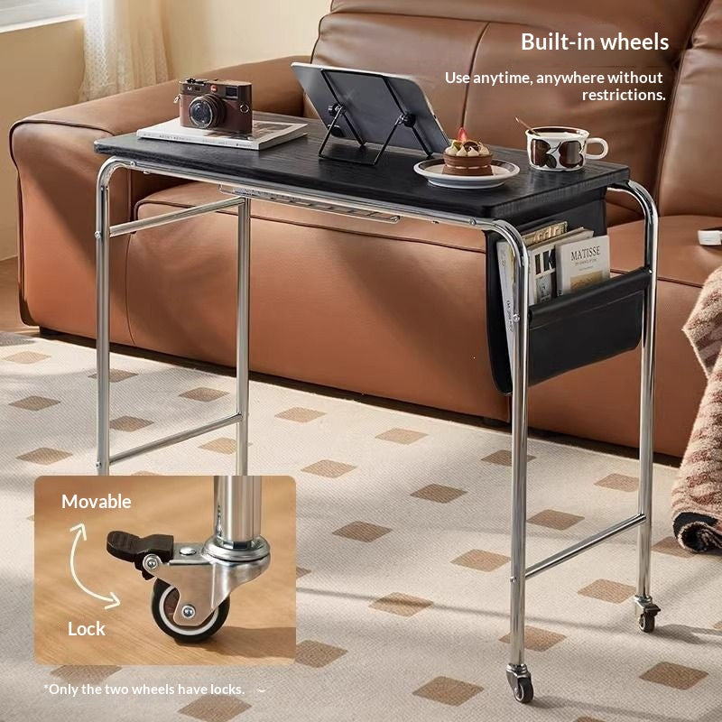 Minimalistischer Schreibtisch für Home Office