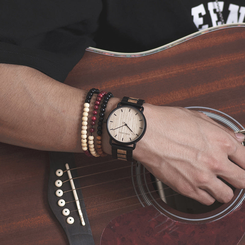Holz-Armbanduhr mit Quarzwerk – Bild 3 | LuxeStyle