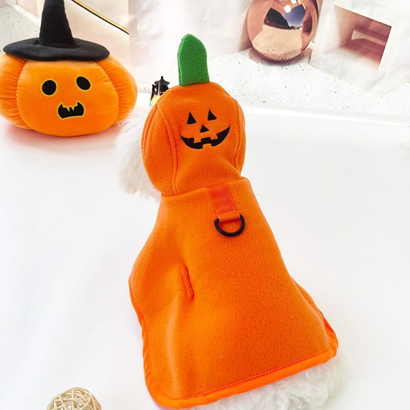 Tier-Halloween-Mantel