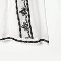 Modisches Mittellang-Kleid