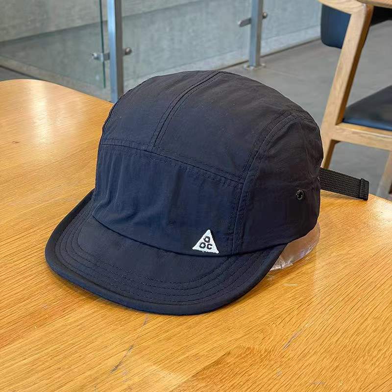 Unisex Baseball Cap mit Lüftungslöchern – Bild 1 | LuxeStyle