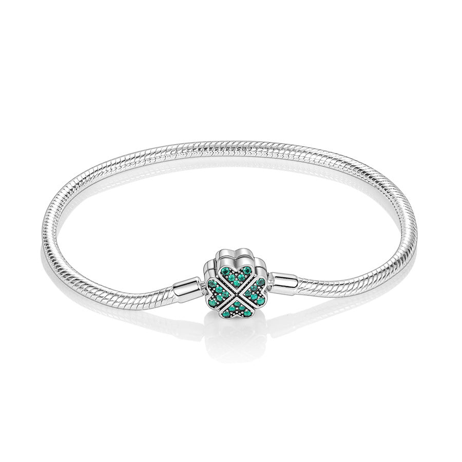 Geflochtenes Herz-Armband, 925-versilbert mit grünem Zirkonia – LuxeStyle