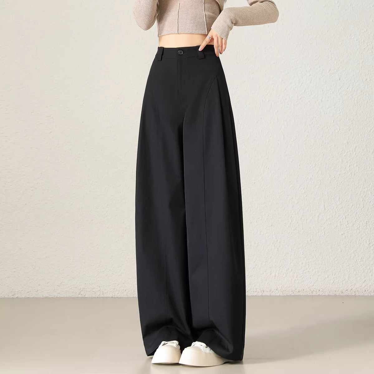 Weite Damenhosen mit Stretch