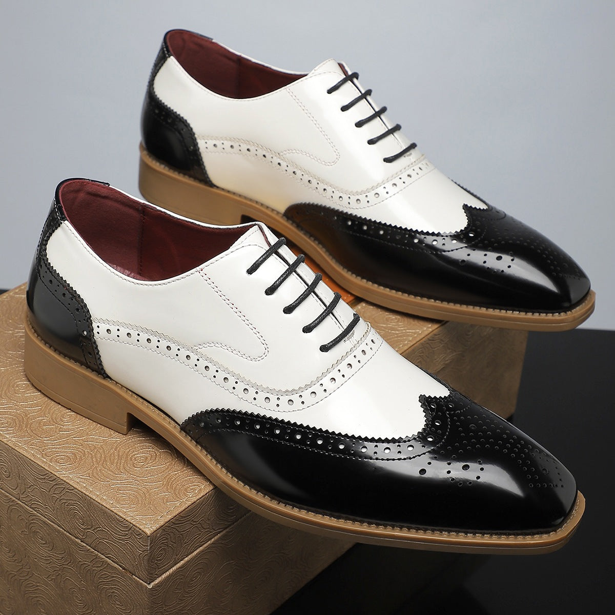 Business-Schuhe im britischen Stil mit Schnürung