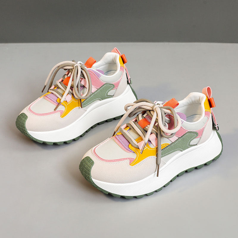 Dad Shoes mit Farbakzenten