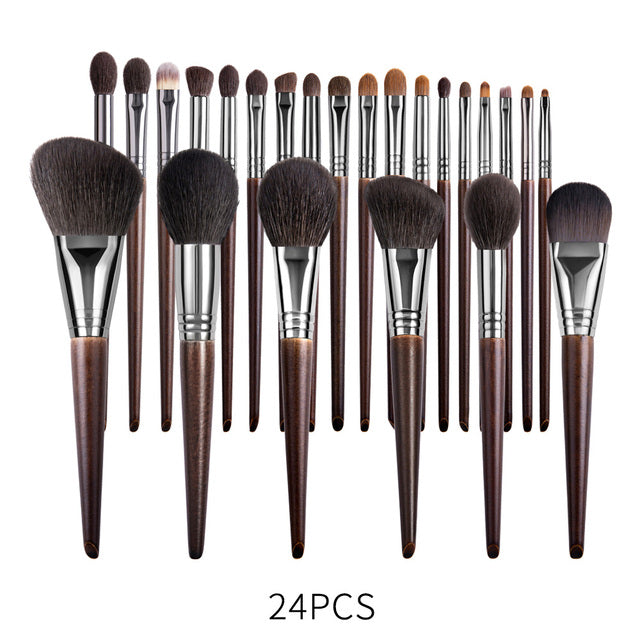 Natürliches Pinselset für Augen & Gesicht – Bild 11 | LuxeStyle