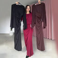 Elegantes Plissée-Kleid mit ausgestellten Ärmeln
