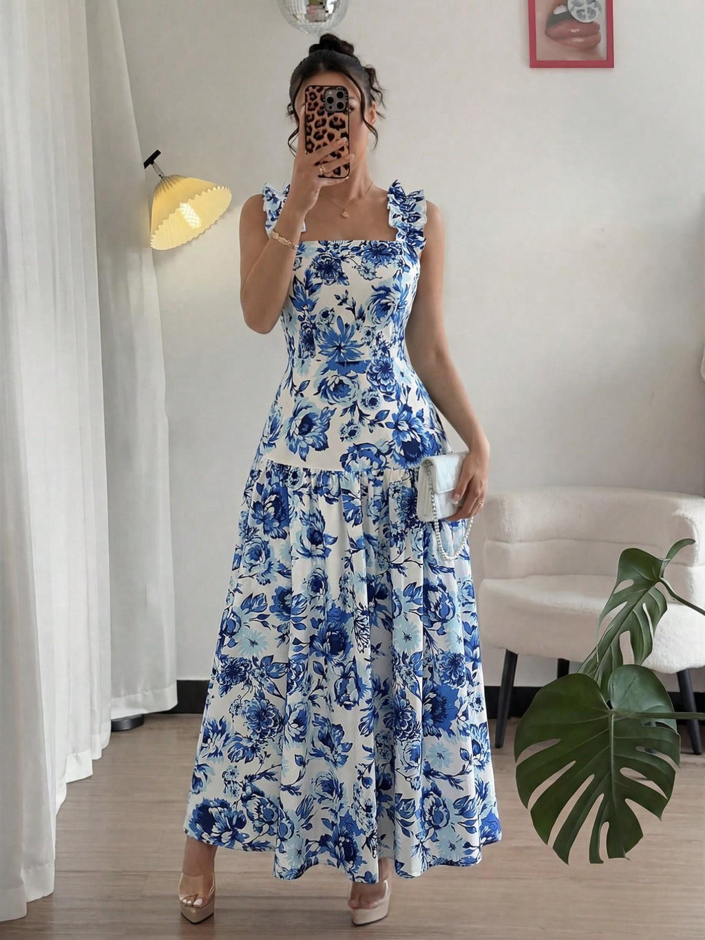 Maxi-Kleid mit Rüschen und Off-Shoulder | LuxeStyle