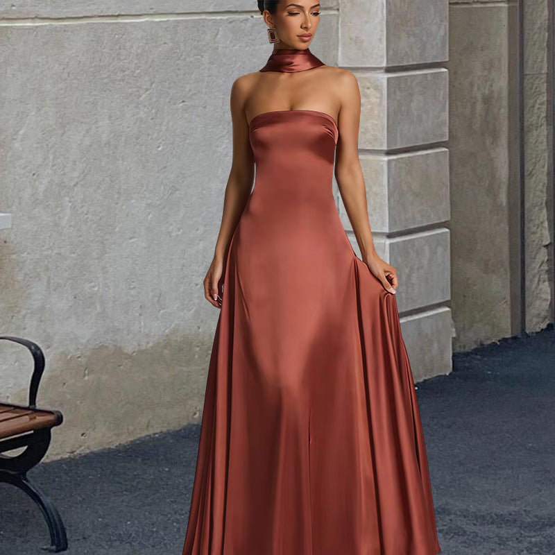Elegantes Satin-Kleid schulterfrei
