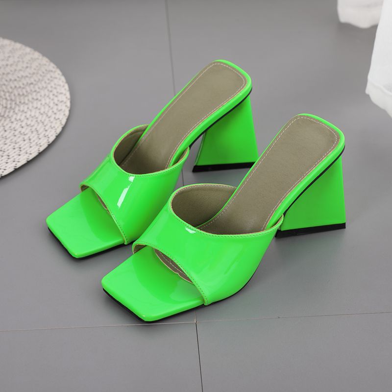 High-Heel Sandalette im European Chic