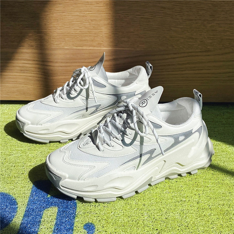 Sportliche Low-Top Sneaker mit dicker Sohle – Bild 4 | LuxeStyle