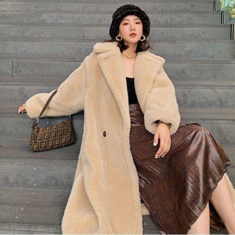 Langer Damenmantel im Kaschmir-Look