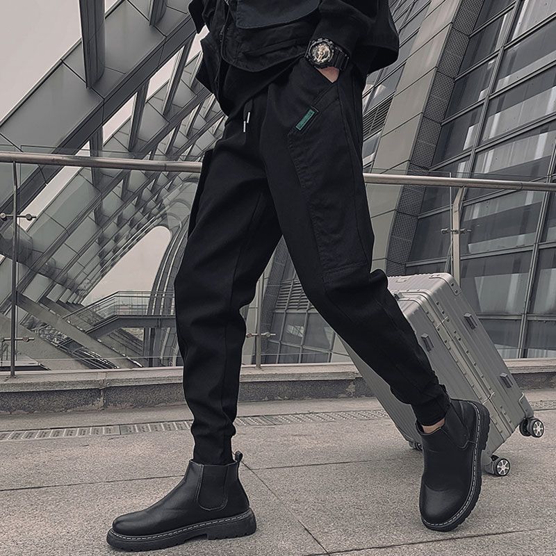 Schwarze Cargo-Hose mit Fleece-Fütterung