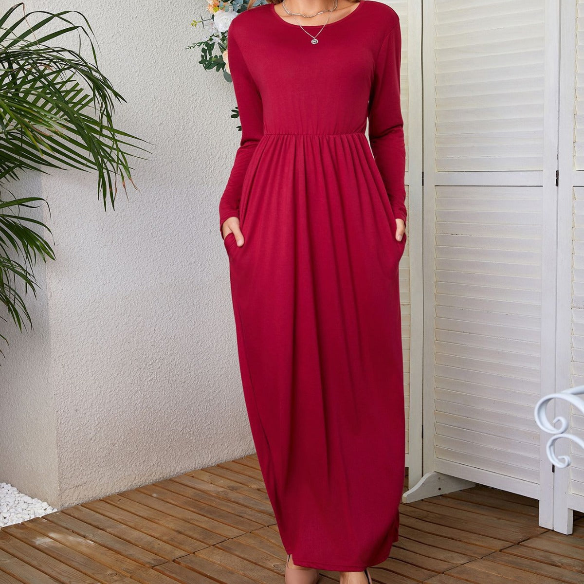Maxikleid mit Rundhals, langen Ärmeln und Taschen