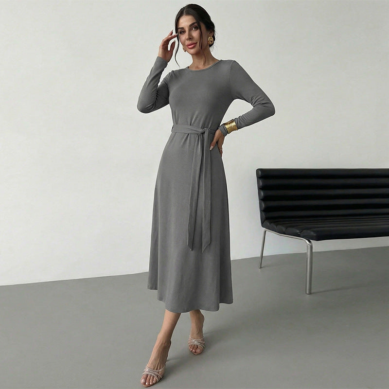 Elegantes Strickkleid mit langen Ärmeln – Bild 7 | LuxeStyle