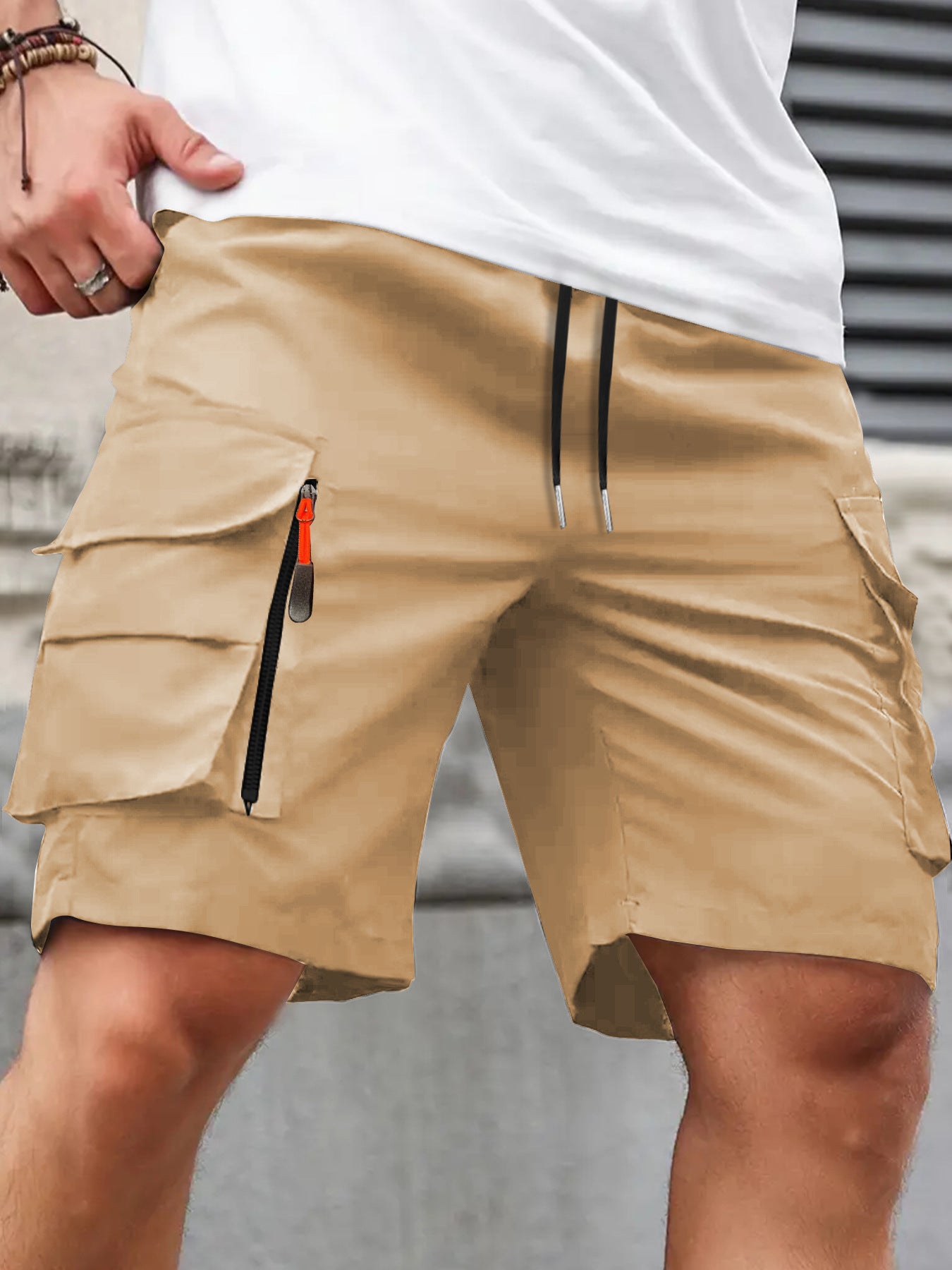 Leichte Cargo-Shorts